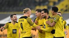 Dortmund rozdrtil čtvrtý Freiburg a přiblížil se Bayernu na tři body