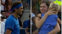 Hrdina Nadal! Plačící mamince pomohl najít ztracenou dceru