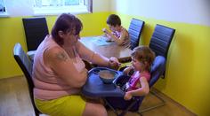 Vyměněné manželce bylo z domu se štěnicemi na blití. Své děti ale nemyje