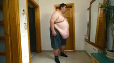Lukáš váží 228 kilogramů. Nebojuje jen o partnerku, ale i holý život