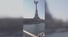 Šokující video zkázy v Paříži. Ukrajinci ukázali, jak by vypadala válka tam