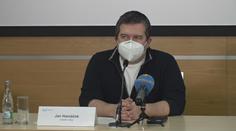 Hamáček: Čísla míří k rekordu, chceme povolat další zdravotníky