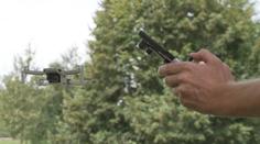 Jižní Město obchází strach. Obtěžující dron už vlétl lidem i do bytu