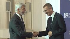 Prezident Pavel je v Lotyšsku. Na summitu bude jednat o NATO i Ukrajině