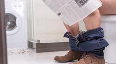 Experti varují: Vydáváte na toaletě zvuky? Děláte velkou chybu!