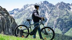 Tři úmrtí na elektrokolech za jediný týden. Oběti spojovala jedna věc