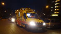 Policisté zachránili muže, který chtěl skočit z 11. patra