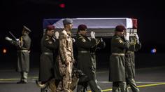 Měl schvalovat smrt českých vojáků v Afghánistánu, hrozí mu 15 let