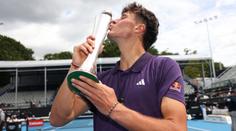 Paráda českých tenistů. Menšík i Macháč vyhráli své generálky před Australian Open