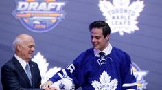 Jedničkou draftu se stal Matthews, co vyměnil baseball za hokej!