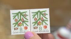 Česká pošta nabídne speciální edici známek. Voní jako Vánoce