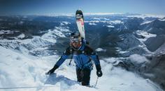 Neskutečný výkon. Polák sjel Mount Everest jako první bez kyslíkové bomby