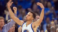 Desátá výhra v řadě: Golden State dál vládne a Curry dal 46 bodů!