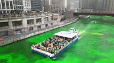 Nejen Irsko slaví Den svatého Patrika. V Chicagu dokonce obarvili řeku na zeleno