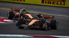 Brilantní výkon Piastriho, ovládl Velkou cenu Číny. Ferrari bylo diskvalifikováno