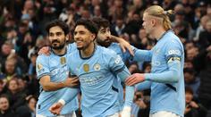 Marmúš už pálí za City! Sestřelil Newcastle hattrickem. Vyhrál i Arsenal