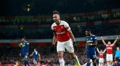 Arsenal si po propadáku zastřílel, Vardy zařídil Leicesteru výhru