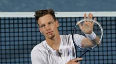 Berdych válí a v Dubaji už je v semifinále! Rosol na Federera nestačil