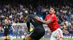 Desítky stehů po hrozivých srážkách hlav. Takhle dopadli fotbalisté Premier League