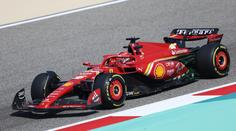 Testy v Bahrajnu pokračují. Ve druhém dni byl nejrychlejší Sainz z Ferrari