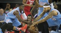 Přestřelce v L.A. vévodil Harden, Clippers nastřílel 46 bodů!