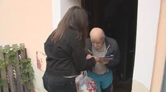 Města pomáhají seniorům. V Chebu dostávají základní potraviny zdarma!