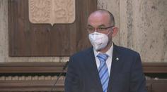 Epidemie se v ČR zastavila. Na uvolnění zákazů ale zapomeňte