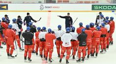 Švédská ostuda. Češi chtěli trénovat, na ledě je překvapily pneumatiky