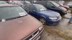 V Ústí se dražila zabavená auta, největší zájem byl o starou škodovku