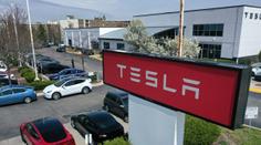 Tesla má v Kanadě utrum. Vláda její auta nepodpoří kvůli clům, Muskovi i podezřelým prodejům