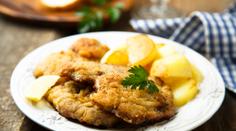 Úlomky plastu v řízcích! Ve skladu měli poslední, ostatní se vykoupily