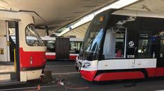 V Praze se srazily tramvaje! Pět lidí skončilo v nemocnici