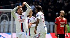 Lyon živí šance na poháry. Tabulkového souseda porazil 3:1 a je sedmý