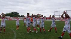 Drama v Argentině. Po šarvátce fanoušků byl postřelen hostující trenér