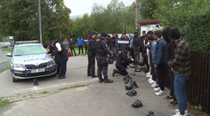 Hraniční kontroly pomohly zadržet stovky nelegálních migrantů