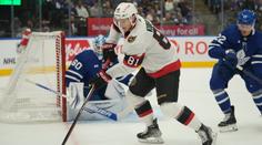 Potvrdí Kubalík formu z přípravy? Sledujte NHL v super čase na Nova Sport