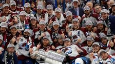 Colorado Avalanche po 21 letech slaví zisk Stanley Cupu