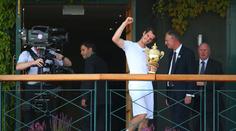 Sire Andy, píší Murraymu sportovci. Gratulace zaplavily sociální sítě.