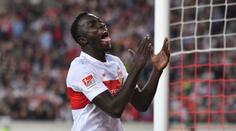 Nejlepší střelec bundesligového celku má jinou identitu. Zfalšoval ji agent