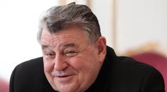 Kardinál Duka měl krýt sexuální zneužívání! Čelí trestnímu oznámení