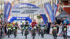 Mitas Gočárovy schody pro Czeczinkarovou a Rauchfusse