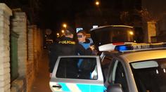 Opilý mladík naboural dvě auta a zmizel, našli ho ukrytého v parku