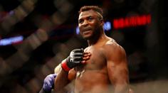 Ngannou zdemoloval Miocice a má titul. Dalším soustem bude Jones