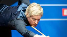 První den turnaje šampionů ovládl obhájce titulu Neil Robertson
