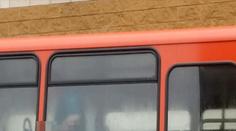 Řidiče nachytali při sexu s jeho autobusem! VIDEO