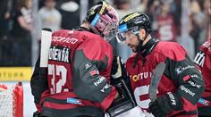 Sparta porazila lídra extraligy. Budějovice zlomily sérii proti Kladnu