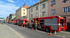 Požár zachvátil byt v Praze. Jeden člověk zemřel