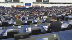 Obří platy, s prací je to horší. Jak často chybí čeští europoslanci u hlasování