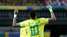 Neymar překonal Pelého a je nejlepším střelcem Brazílie. Gól poslal do nebe