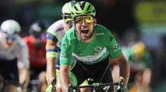 Cyklisté ve 13. etapě popadali ze srázu. Cavendish vyrovnal rekord